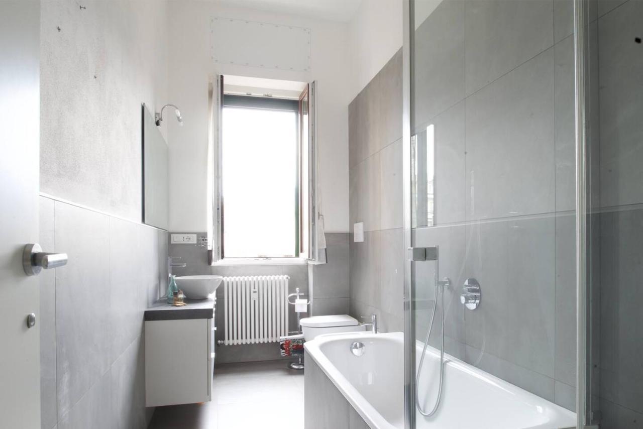 3 Bedrooms Apartment Milano Exteriör bild